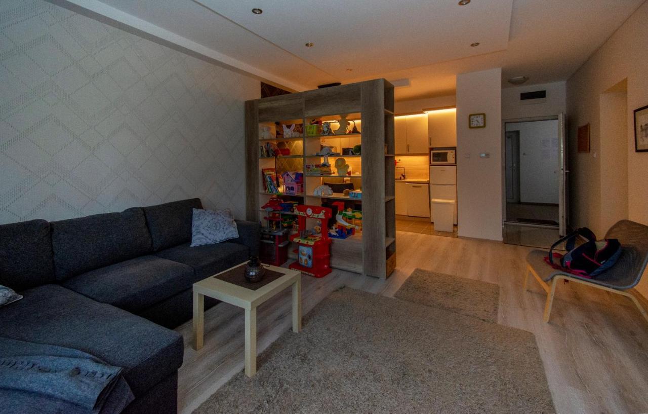 Family Residence エゲル エクステリア 写真